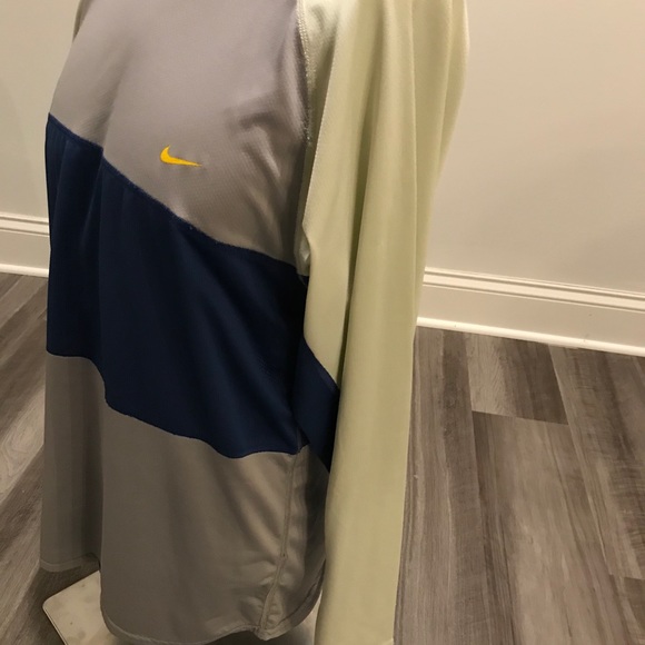 Nike Performance Top - Picture 3 of 10